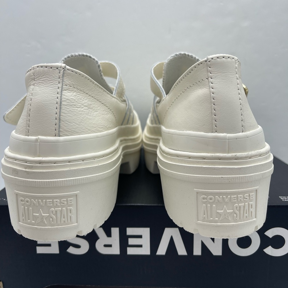 Converse • Wmns Chuck Taylor All Star Lugged Heel Mary Jane Platforms - Picture 12 of 16